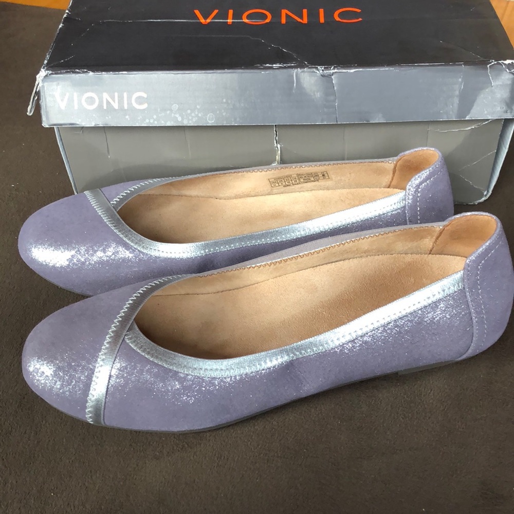 Vionic Flats